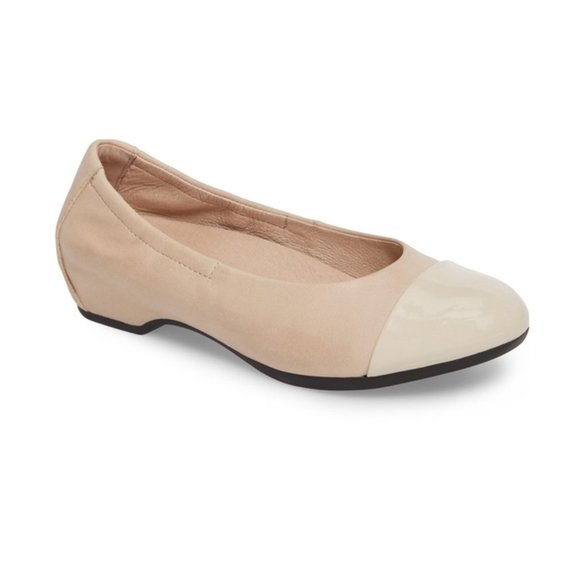 dansko lisanne flat